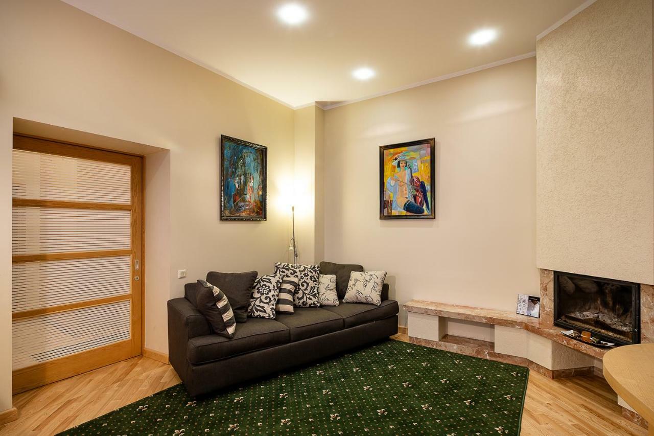 Kalnina Quiet Apartment In City Center Riga Esterno foto