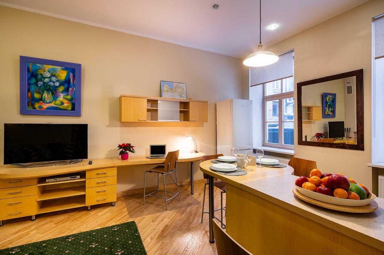 Kalnina Quiet Apartment In City Center Riga Esterno foto